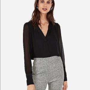 Express Mesh sleeve v neck top